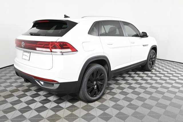 New 2026 Volkswagen Atlas Cross Sport SE image 9