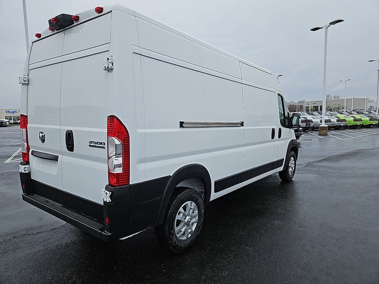 New 2025 RAM ProMaster 2500 w/ Quick Order Package 22G SLT image 3