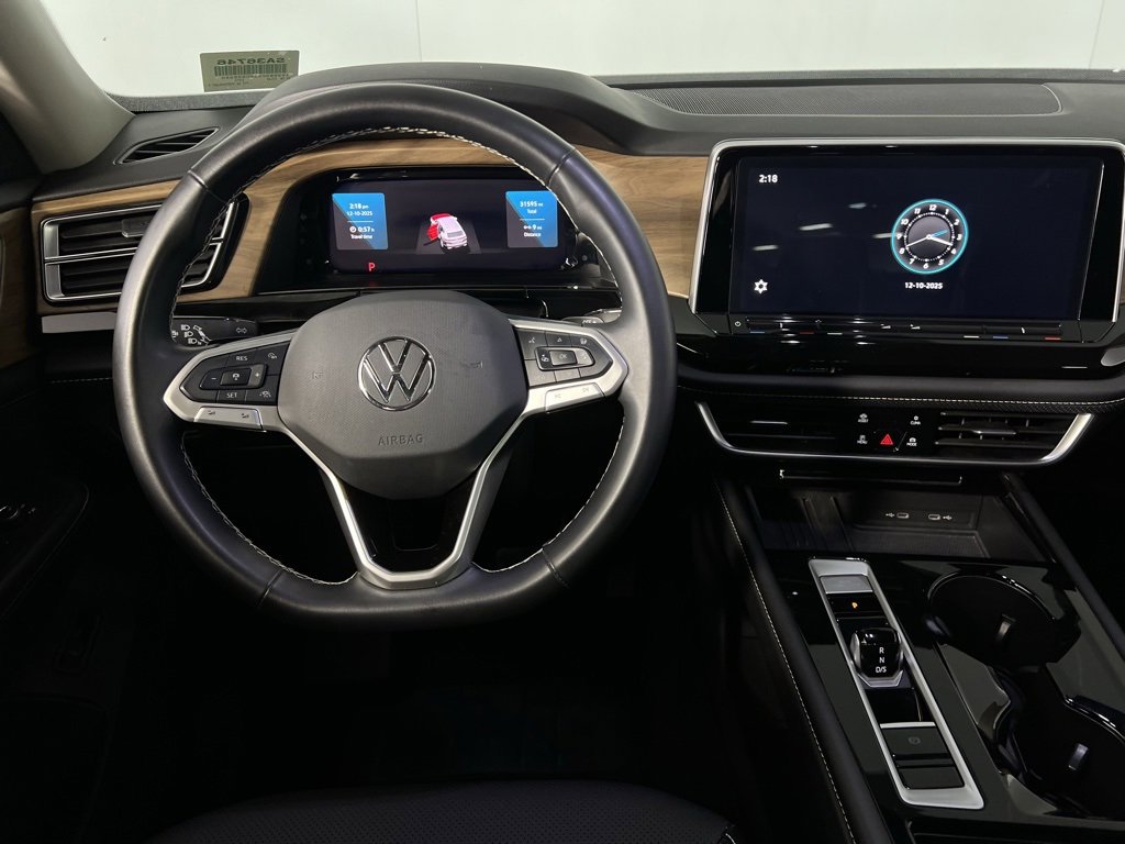 Used 2025 Volkswagen Atlas SE image 14
