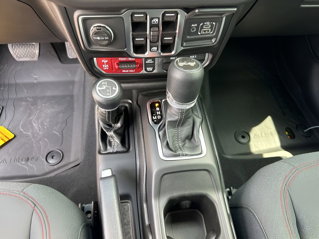 New 2025 Jeep Wrangler Unlimited Rubicon w/ Safety Group image 44