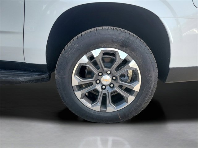 New 2026 Chevrolet Suburban LS image 10