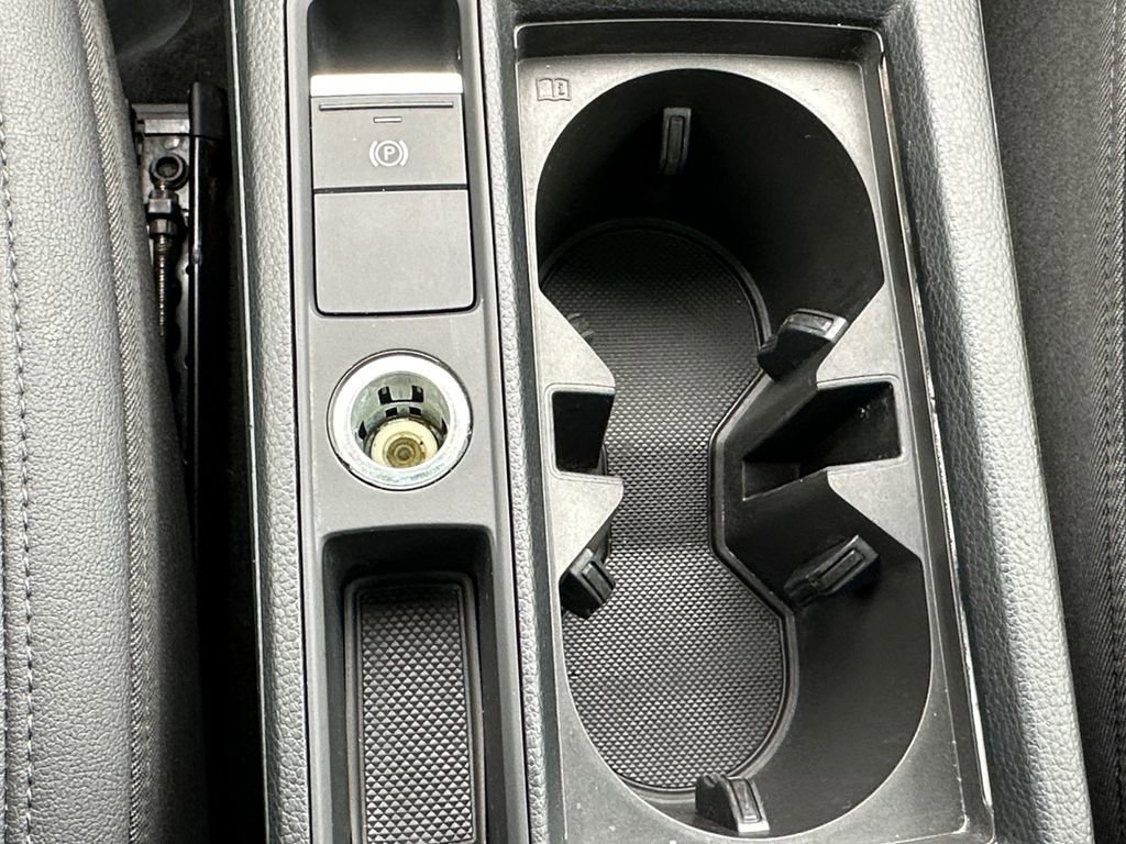 Used 2023 Audi Q3 2.0T Premium image 18