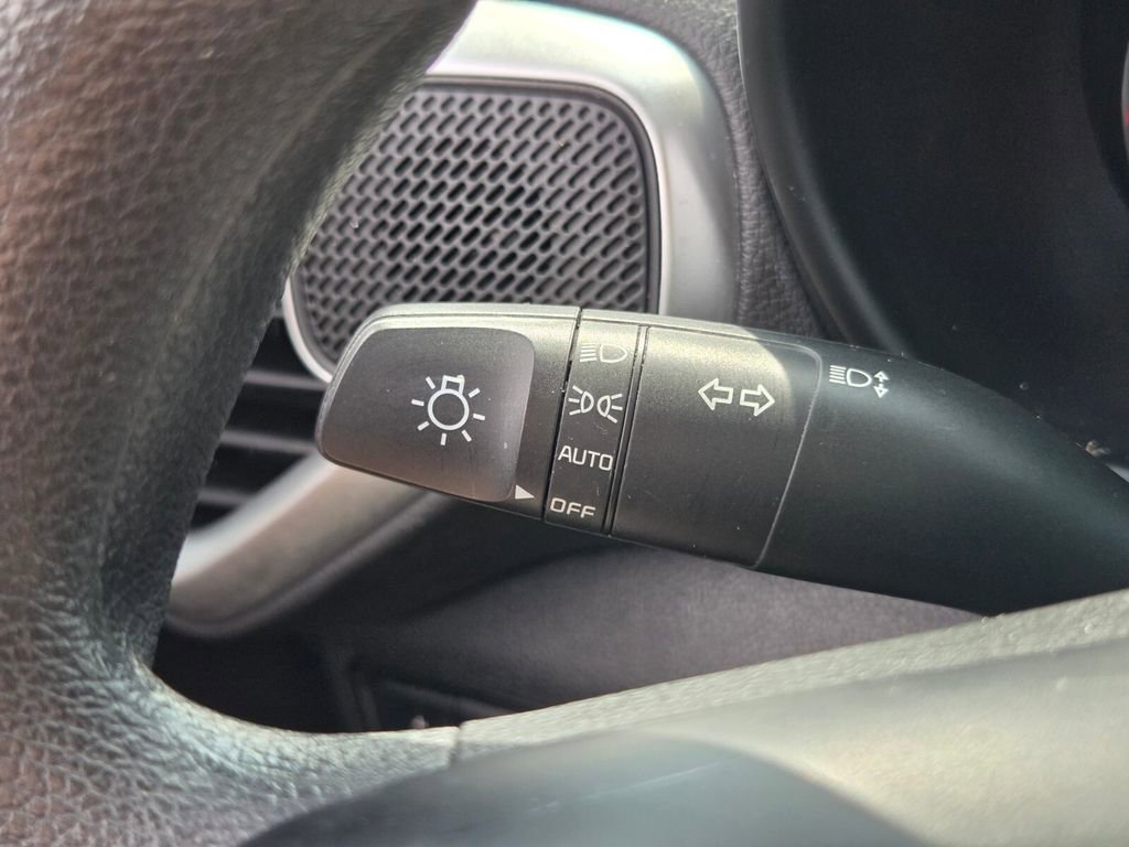 Used 2020 Kia Soul LX FWD image 29