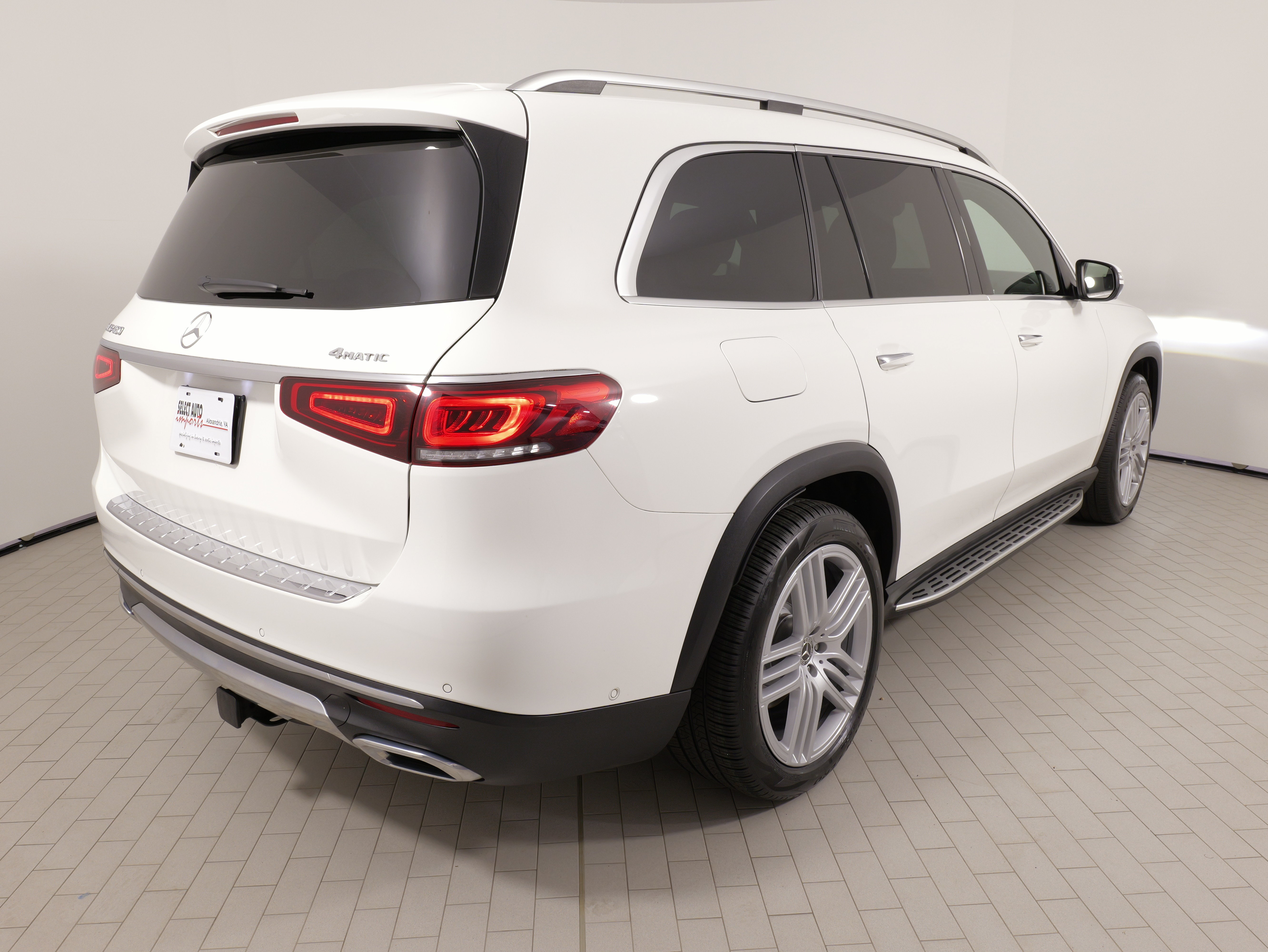 Used 2022 Mercedes-Benz GLS 450 4MATIC image 14