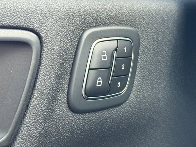Used 2023 Ford Escape Active w/ Tech Pack #2 AWD/4WD image 16