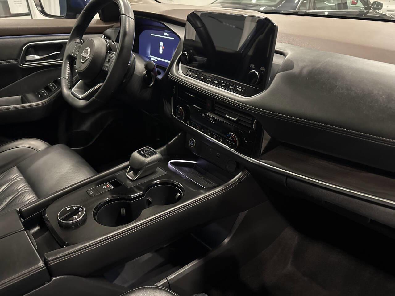 Used 2022 Nissan Rogue Platinum w/ Head-Up Display Package image 49