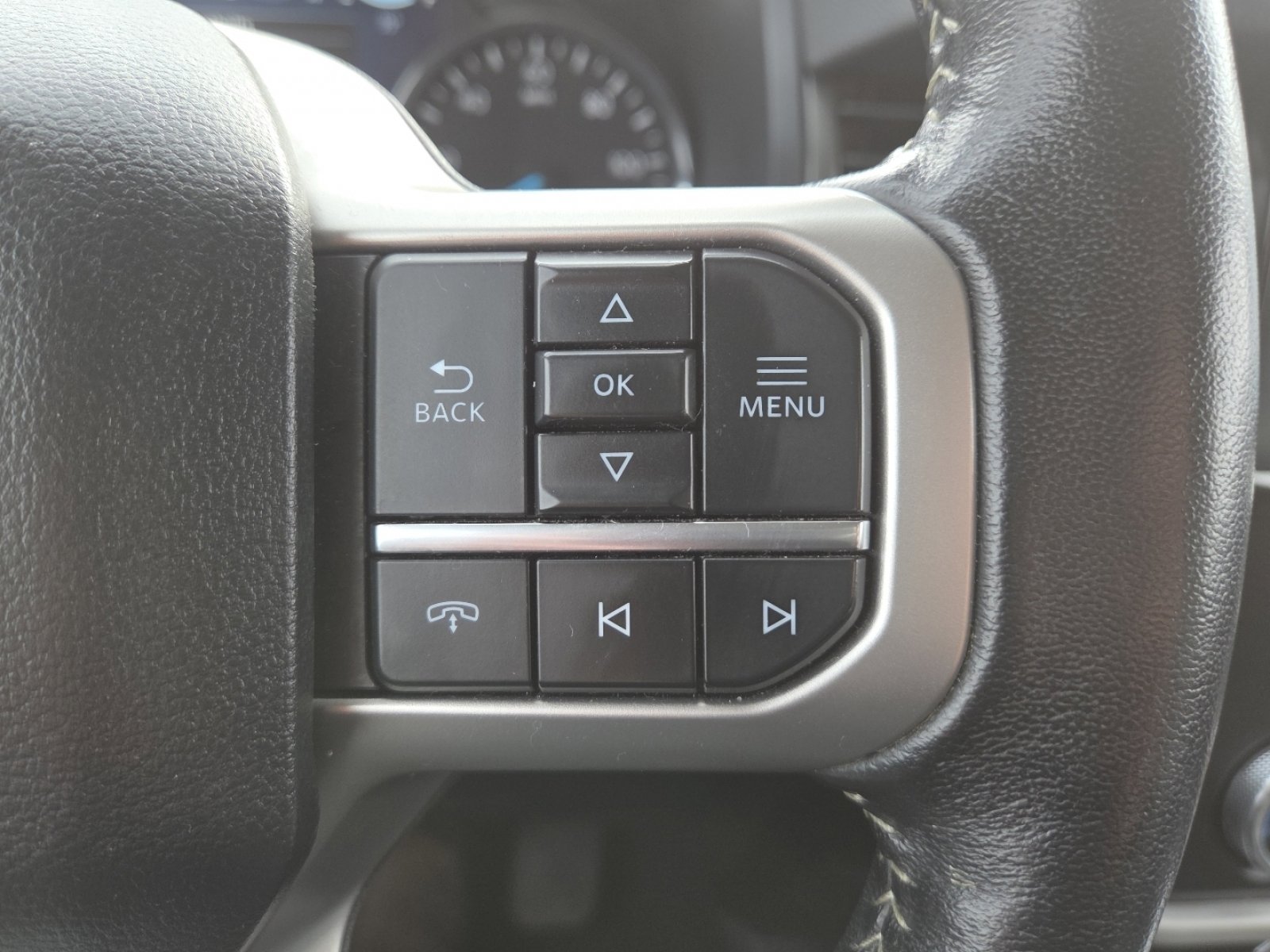 Used 2024 Ford Expedition XLT image 31