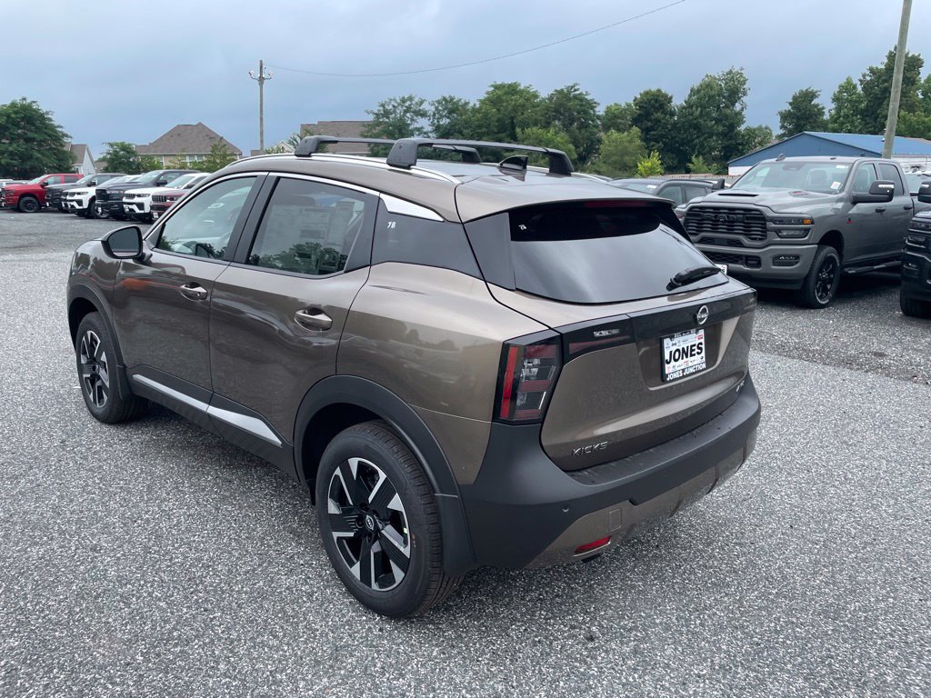 New 2026 Nissan Kicks SV w/ Cold Weather Package AWD/4WD image 4