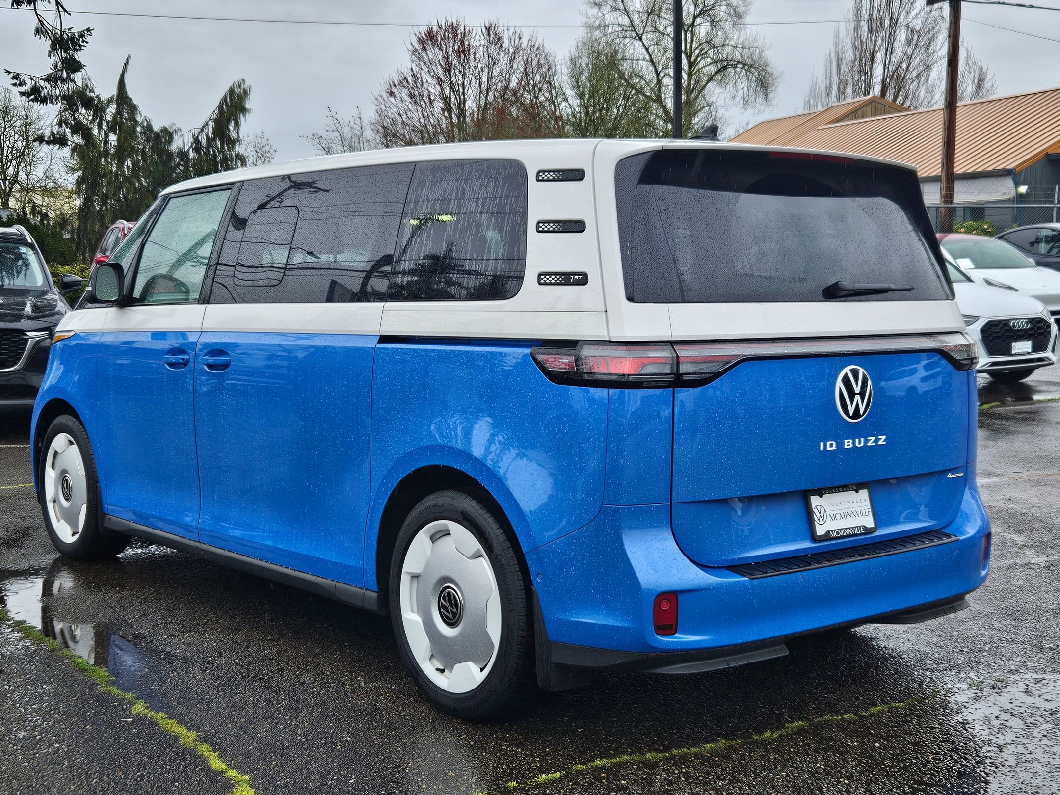 New 2025 Volkswagen ID. Buzz 1st Edition AWD/4WD image 3