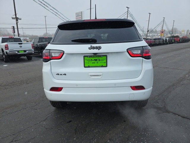 Used 2024 Jeep Compass Limited w/ Driver Assist Group I image 5
