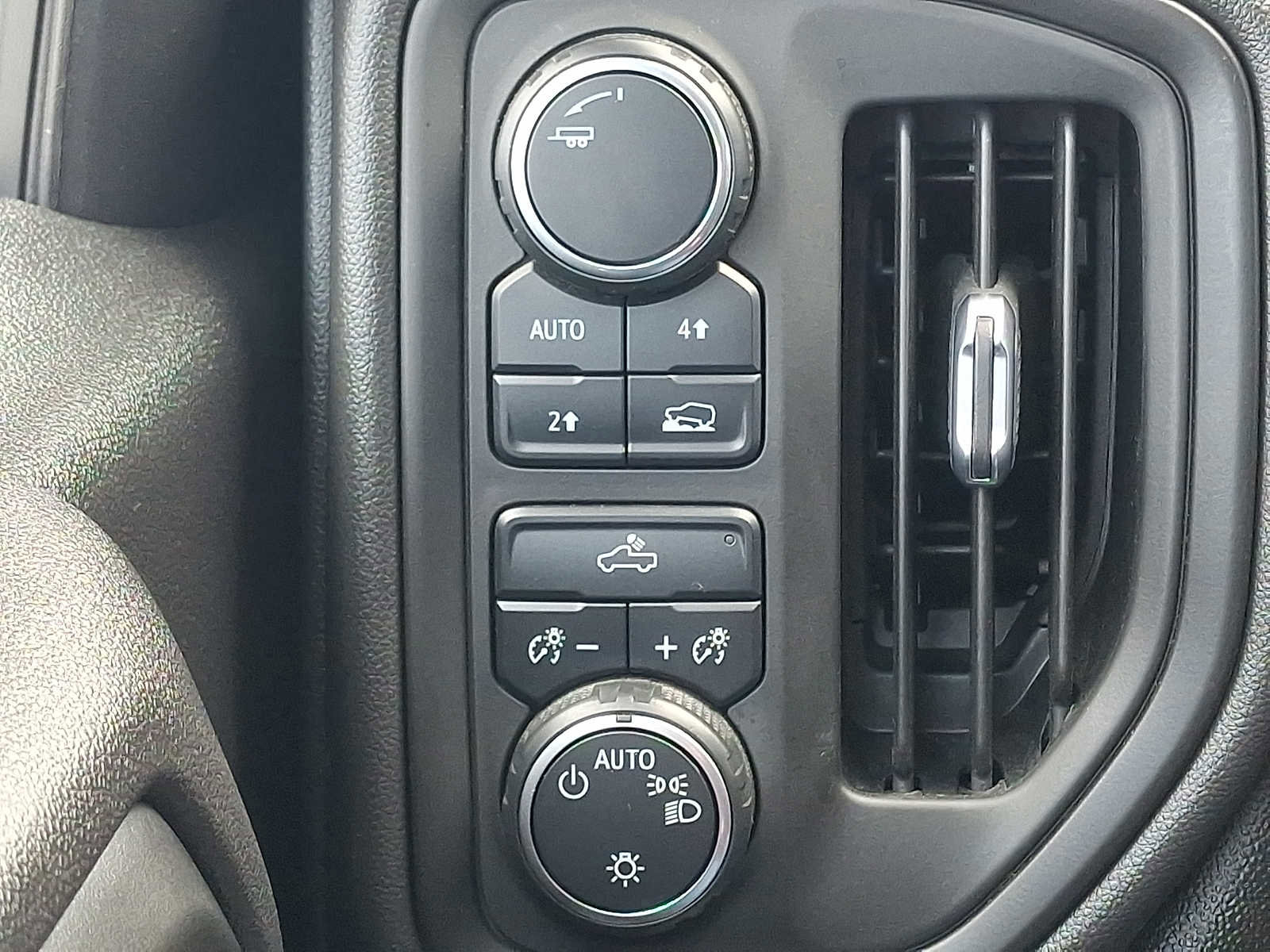 Used 2021 Chevrolet Silverado 1500 Custom w/ LPO, Dark Essentials Package AWD/4WD image 23