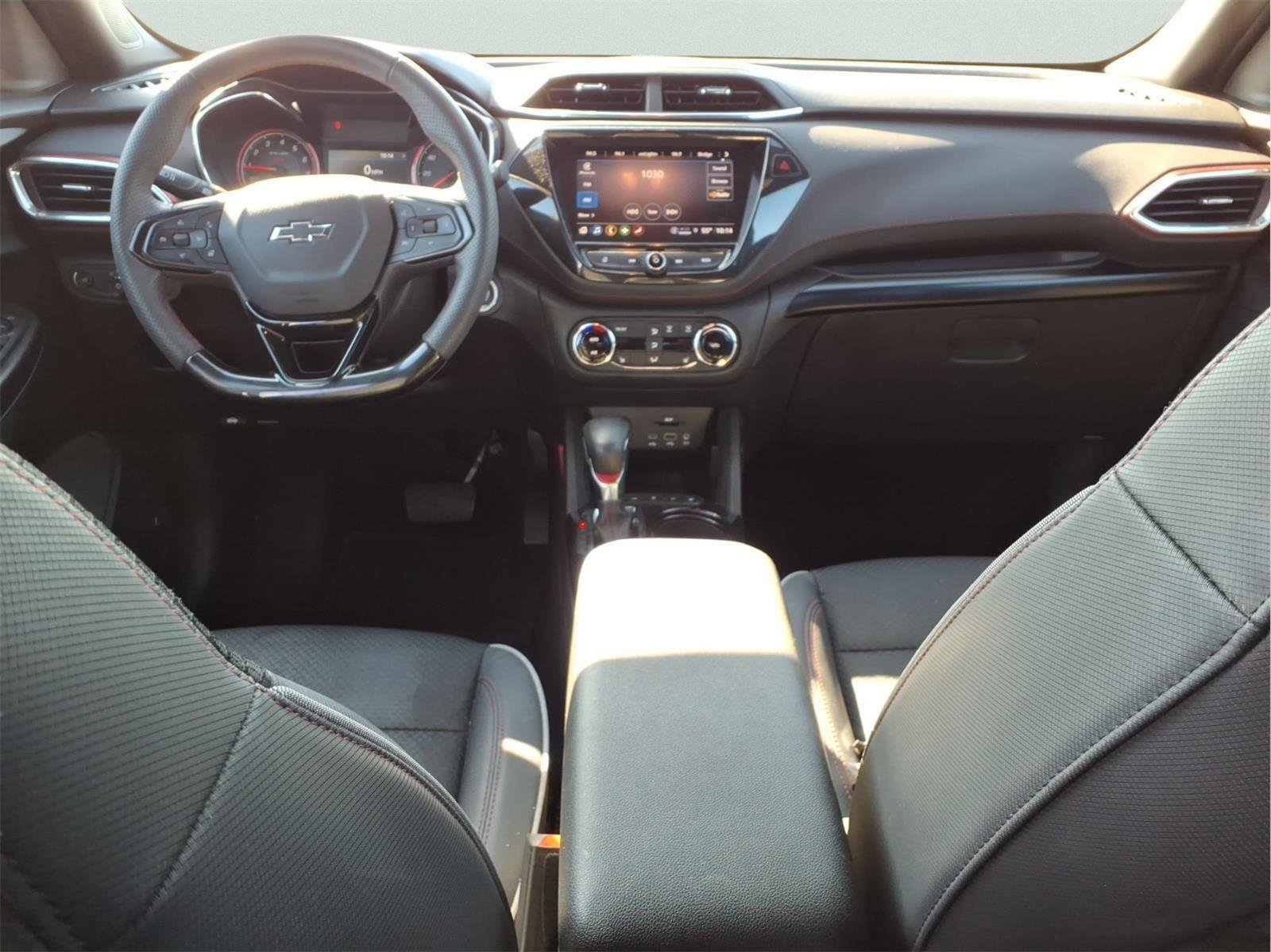 Used 2022 Chevrolet TrailBlazer RS w/ Technology Package image 13