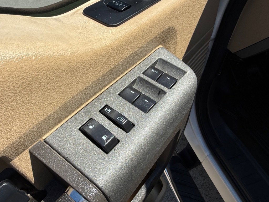 Used 2011 Ford F350 Lariat w/ Lariat Ultimate Pkg image 24