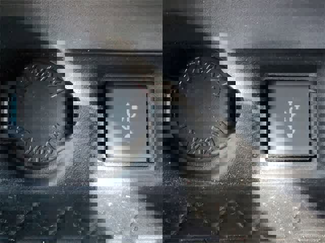 Used 2021 Toyota RAV4 XLE Premium image 32