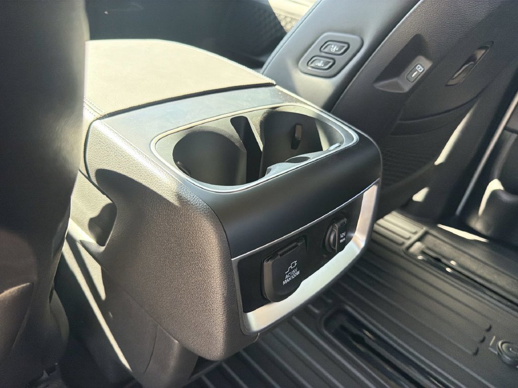 New 2027 Kia Carnival SX w/ Dark Edition Package FWD image 25