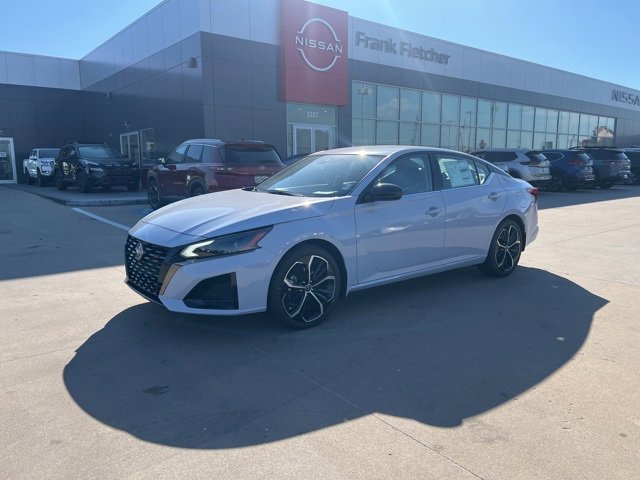 New 2025 Nissan Altima 2.5 SR