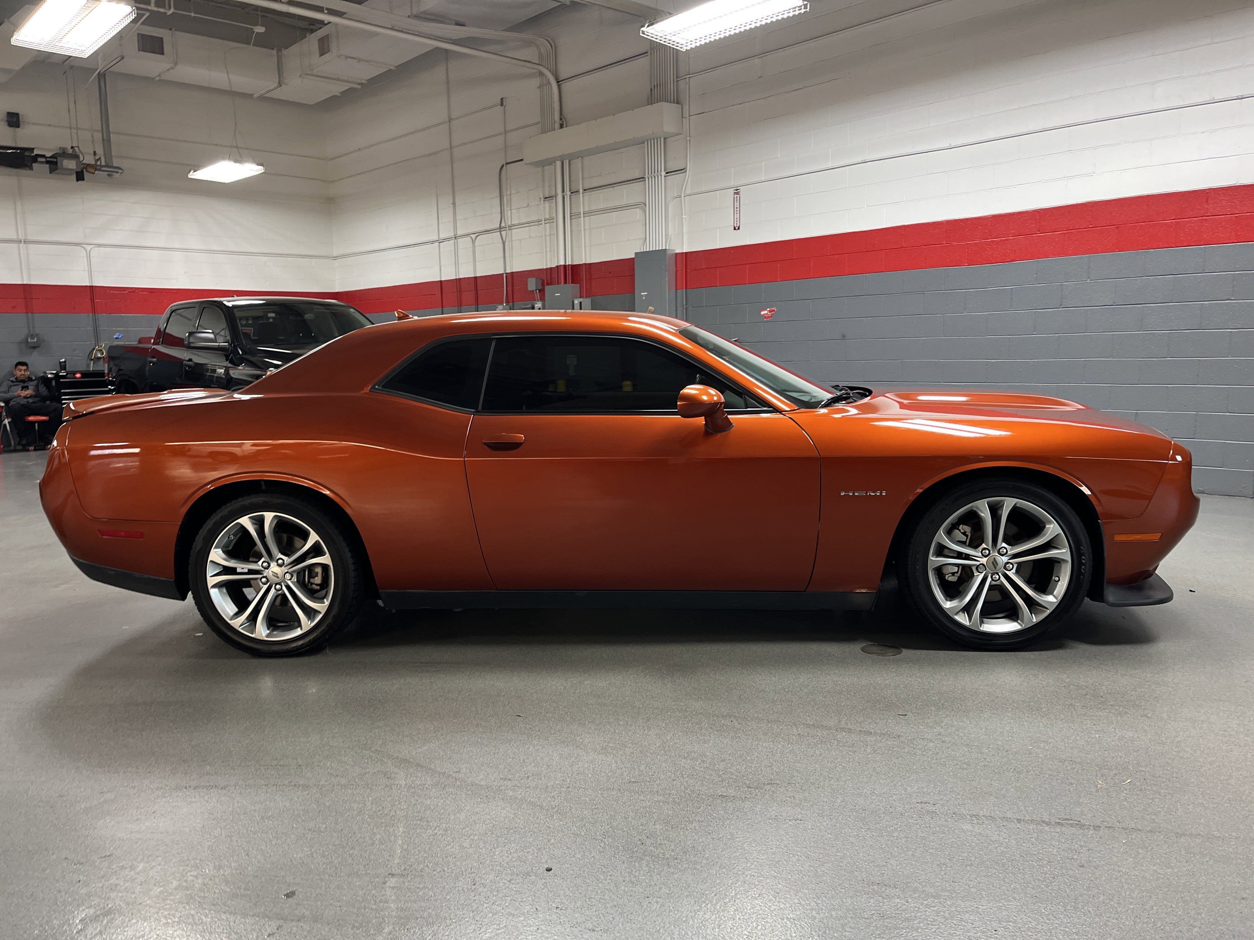 Used 2022 Dodge Challenger R/T image 11