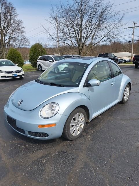 Used 2010 Volkswagen Beetle Coupe image 39