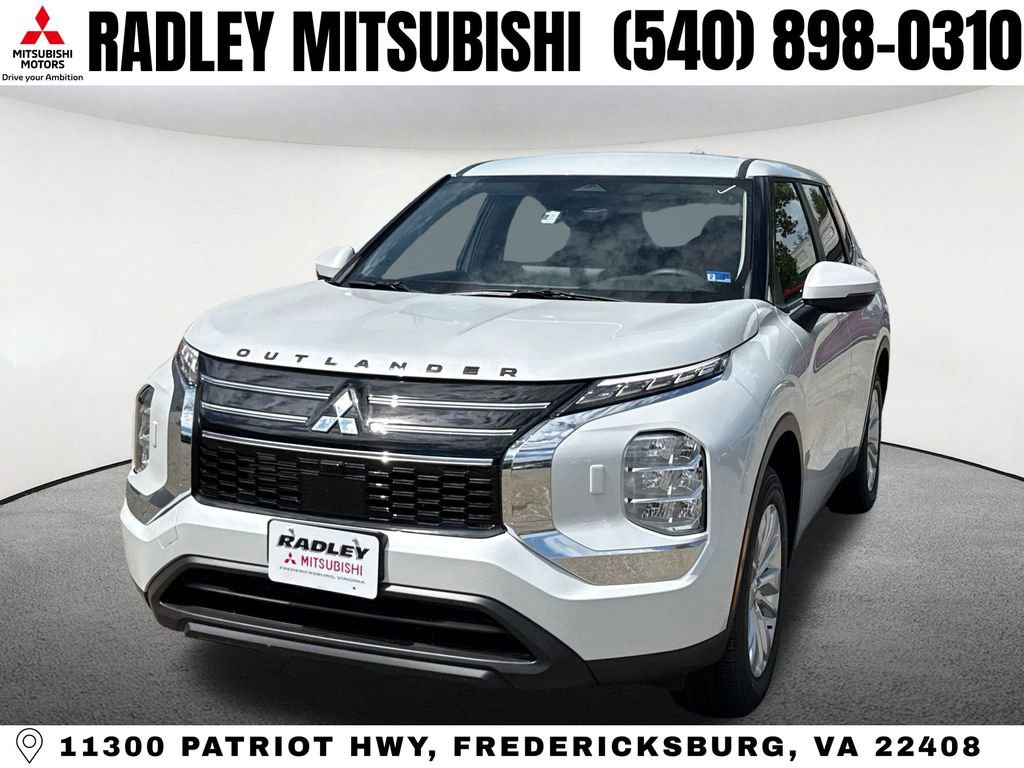 New 2026 Mitsubishi Outlander ES image 1