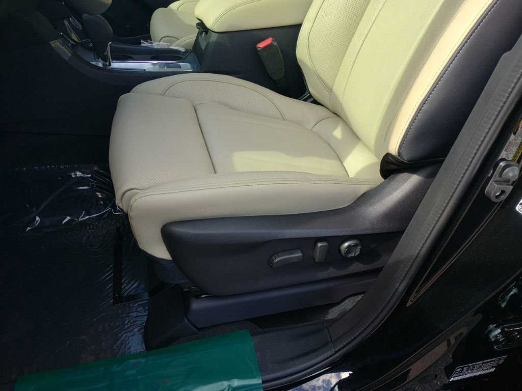 New 2026 Subaru Ascent Limited image 10