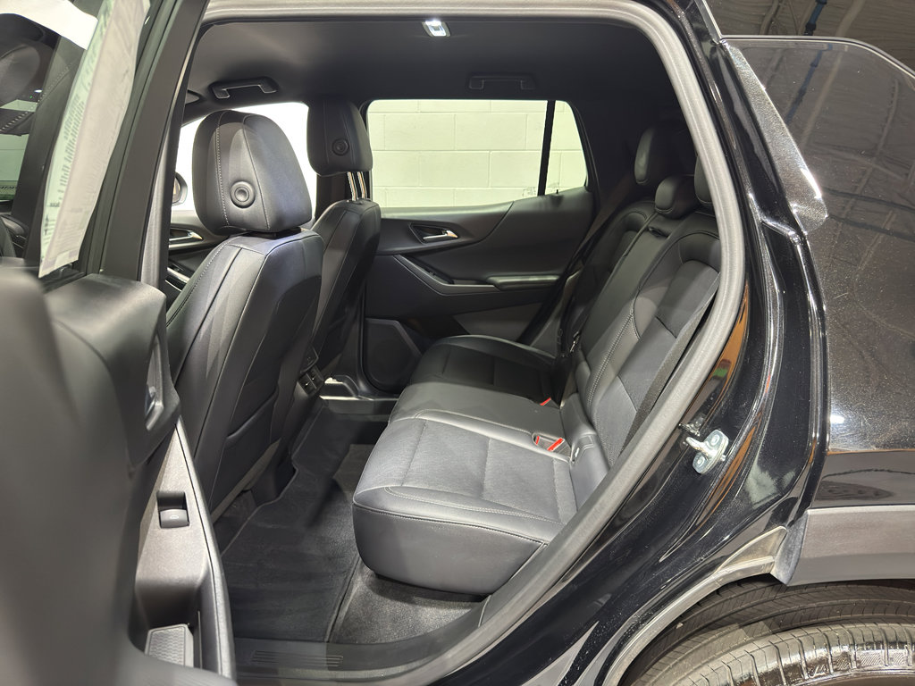 Used 2025 Chevrolet Equinox LT w/ Convenience Package II image 10