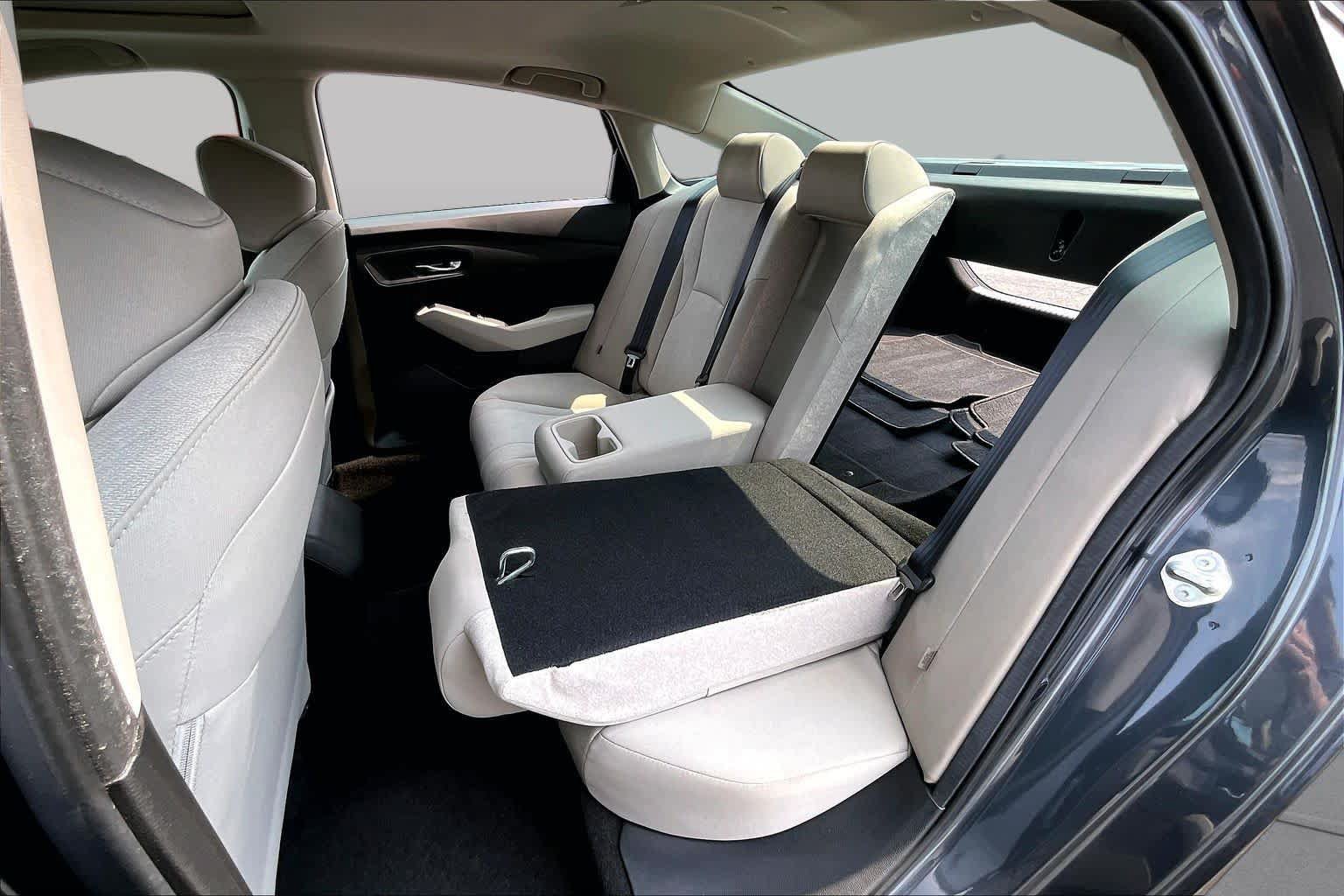 Used 2024 Honda Accord EX image 19