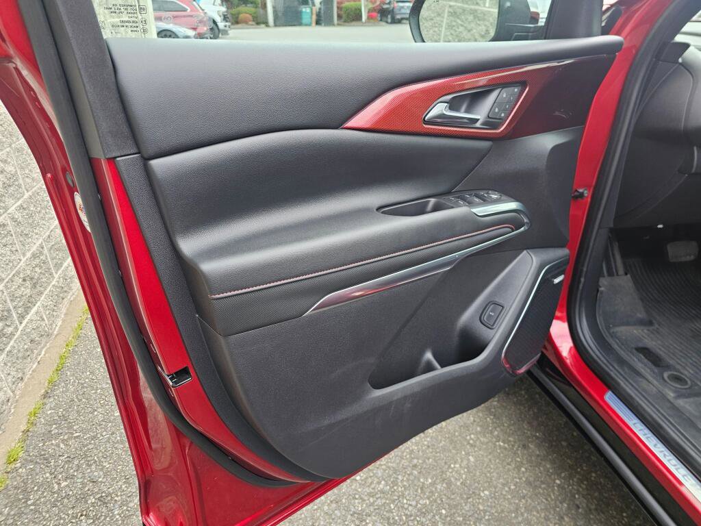 Used 2024 Chevrolet Traverse RS w/ LPO, Floor Liner Package image 23