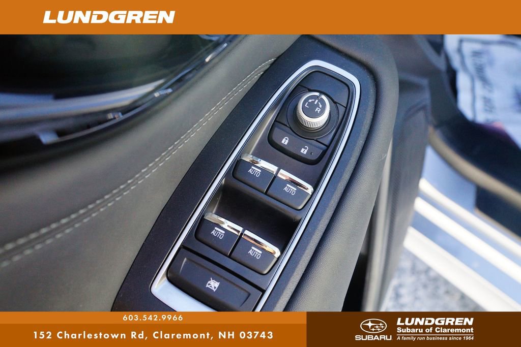 Used 2025 Subaru Legacy Limited AWD/4WD image 12