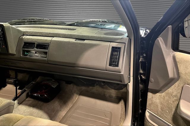 Used 1993 GMC Yukon 4WD 2-Door image 15