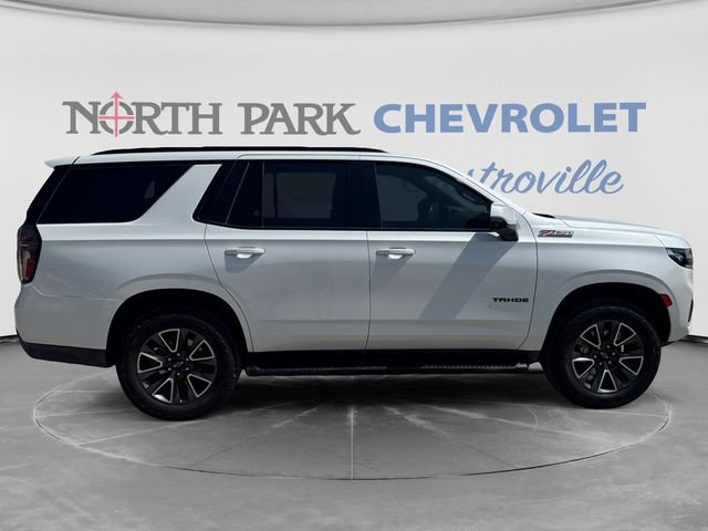 Used 2023 Chevrolet Tahoe Z71 w/ Luxury Package AWD/4WD image 2