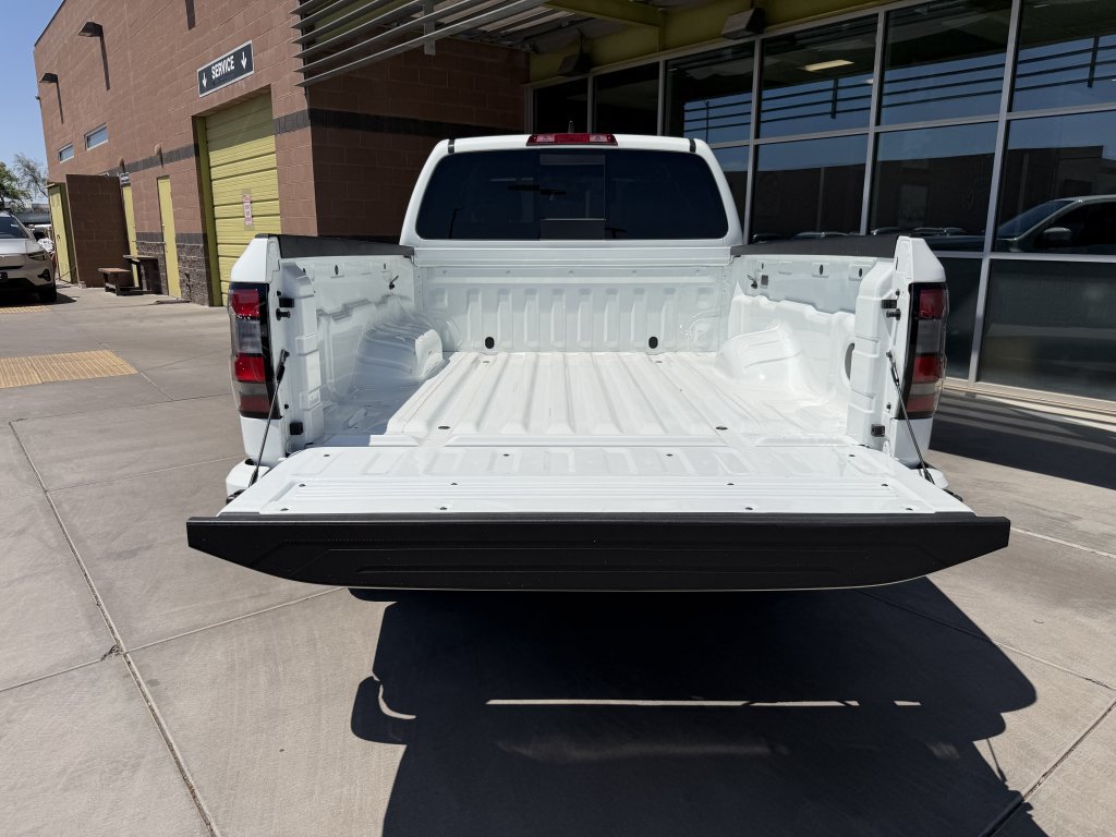 Used 2025 Nissan Frontier SV RWD image 36