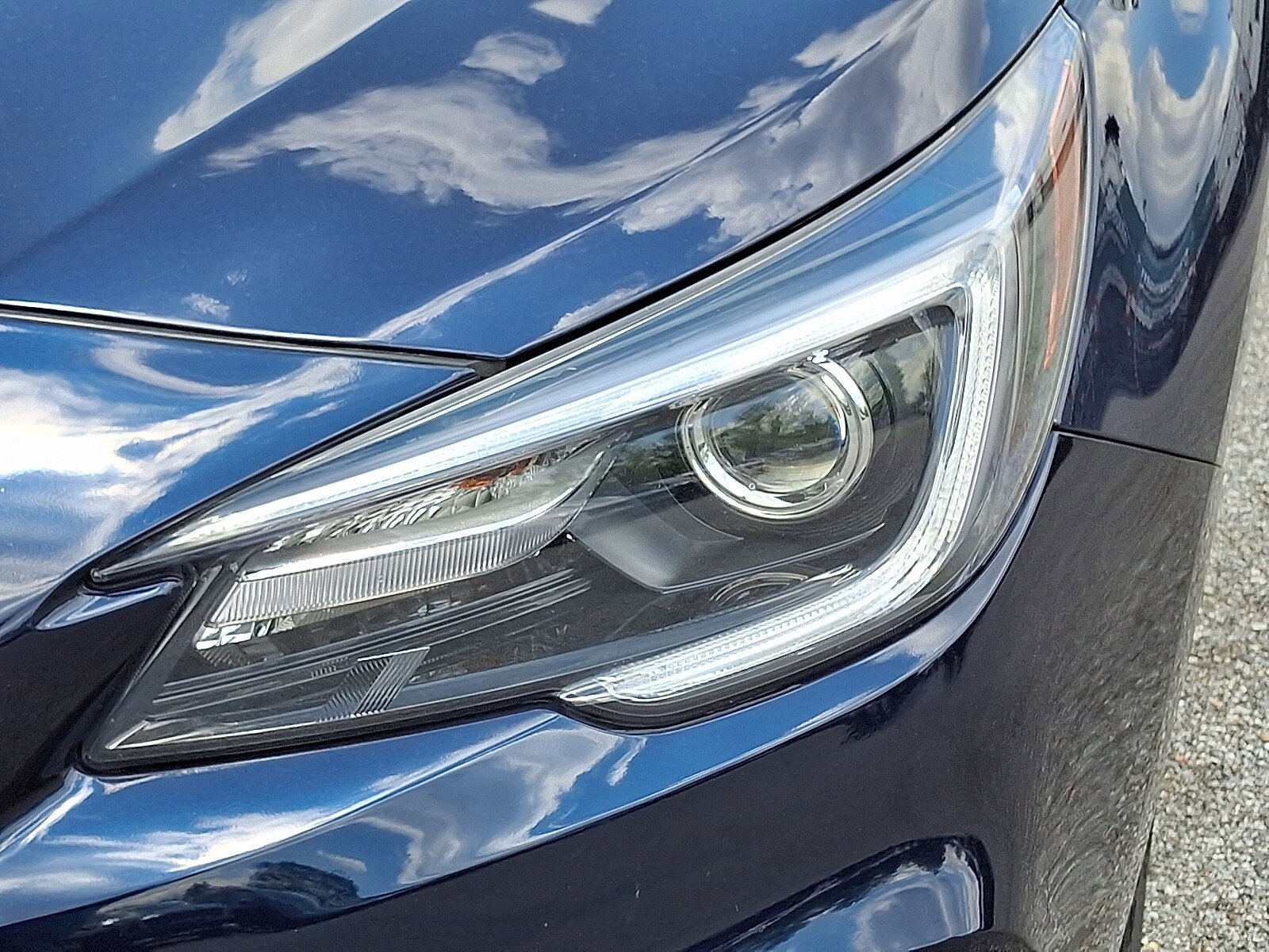 Used 2018 Subaru Legacy 3.6R Limited AWD/4WD image 10