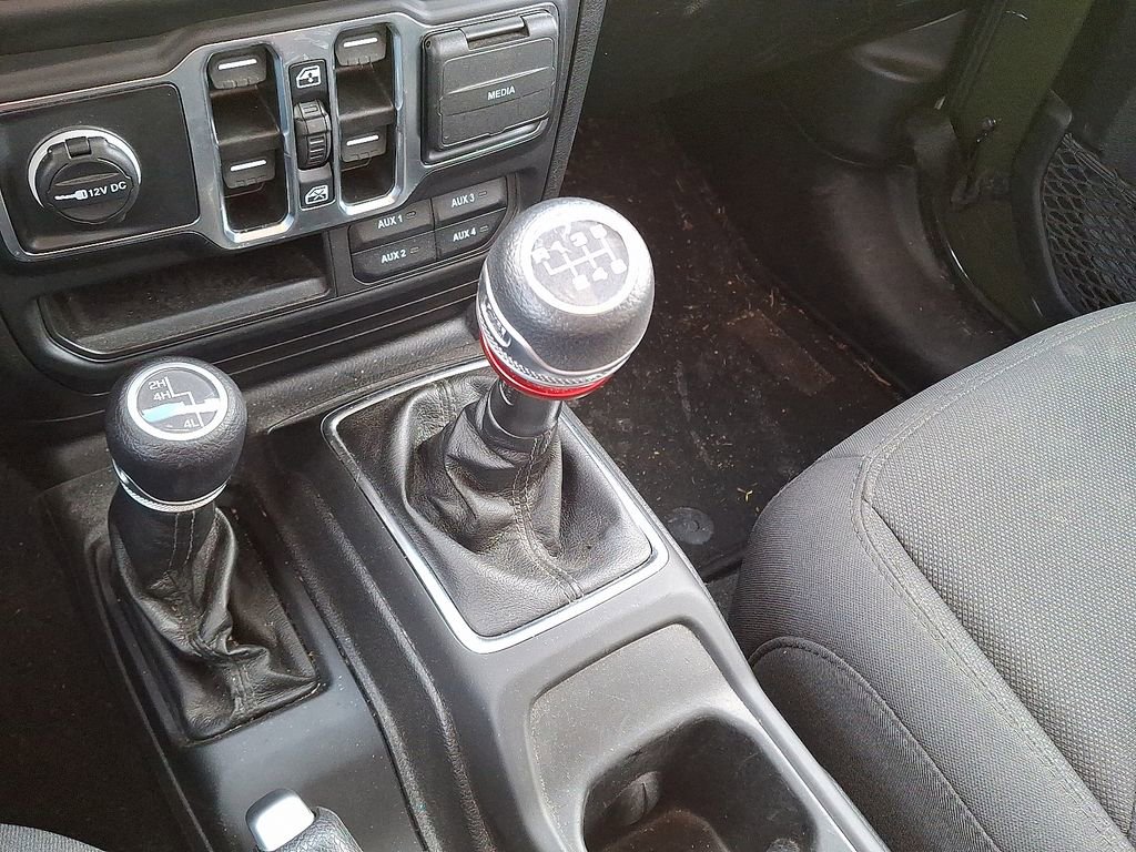 Used 2022 Jeep Wrangler Unlimited Sport image 16