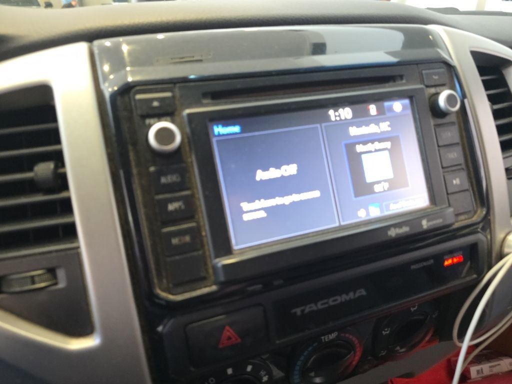 Used 2015 Toyota Tacoma PreRunner w/ TRD Off-Road Package RWD image 5