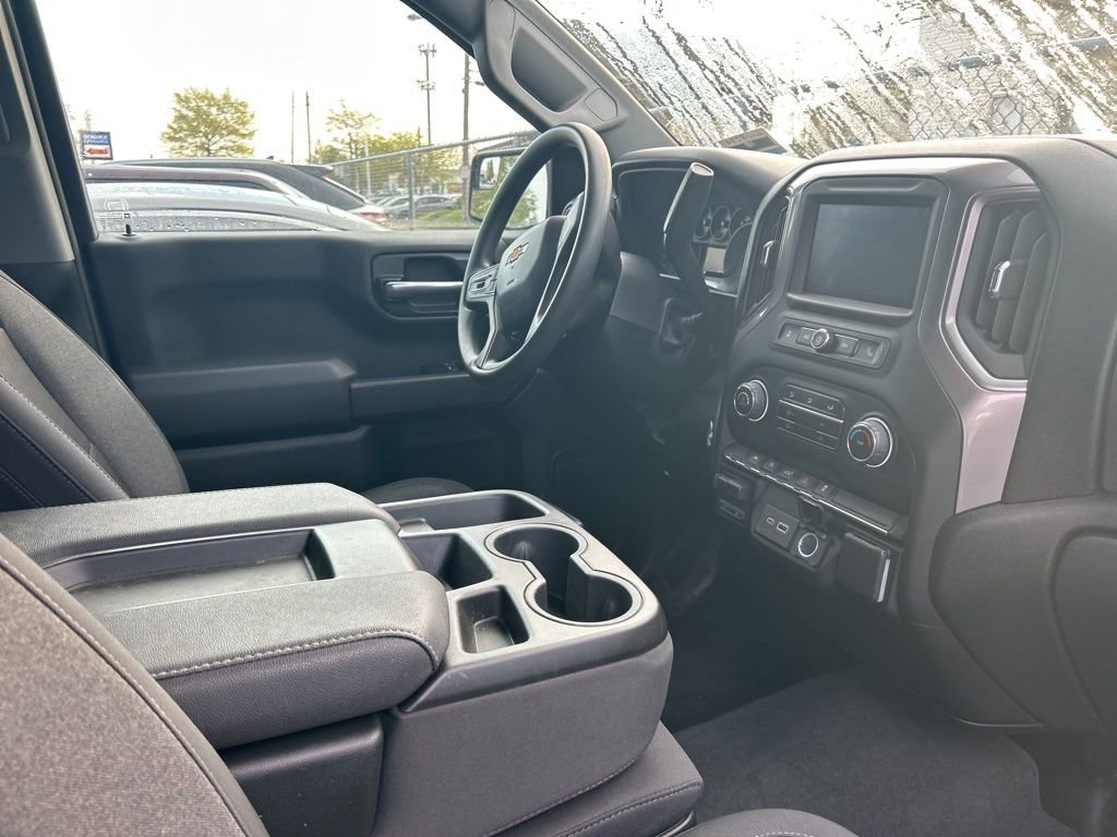 Used 2024 Chevrolet Silverado 1500 Custom AWD/4WD image 6
