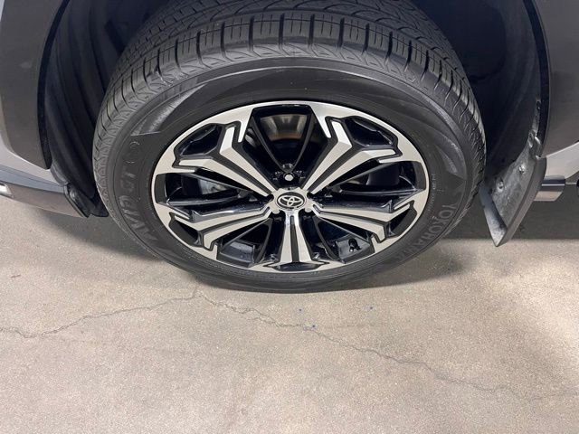 Used 2024 Toyota RAV4 XSE w/ Weather Package AWD/4WD image 29