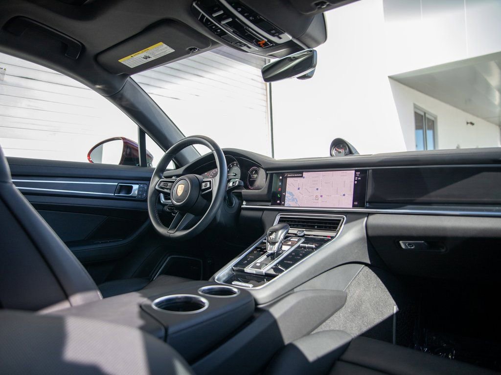 Used 2023 Porsche Panamera 4 Platinum Edition image 26