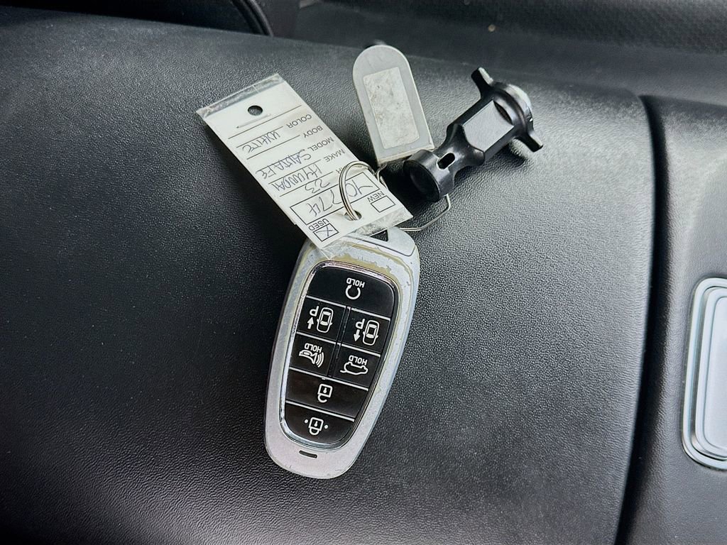 Used 2023 Hyundai Santa Fe Limited image 36