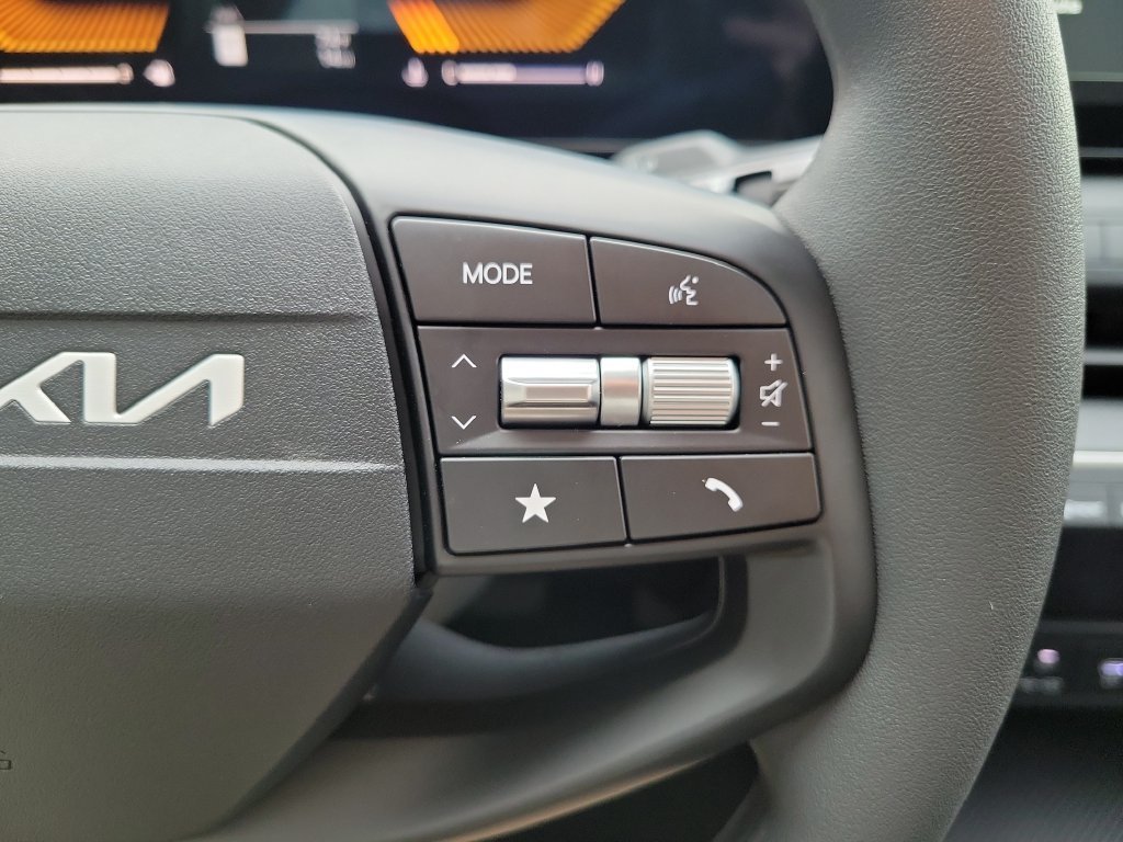 New 2027 Kia K4 FWD image 23