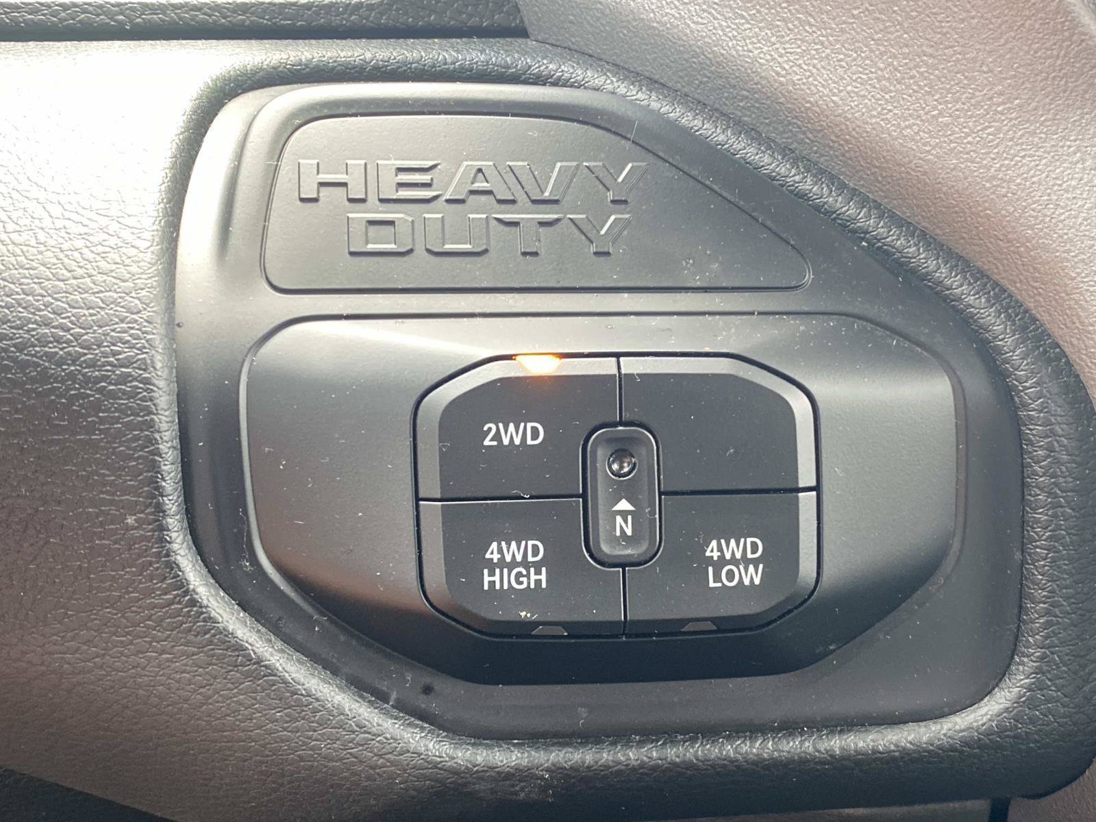 Used 2026 RAM 2500 Big Horn AWD/4WD image 32