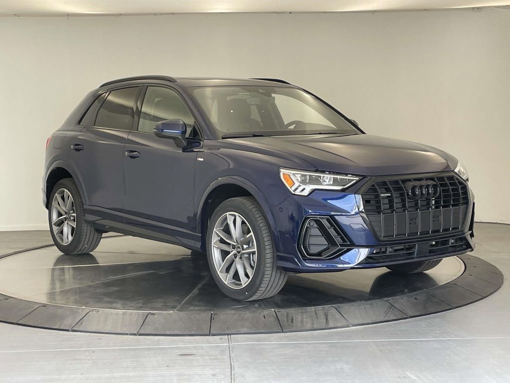 New 2025 Audi Q3 2.0T Premium image 9
