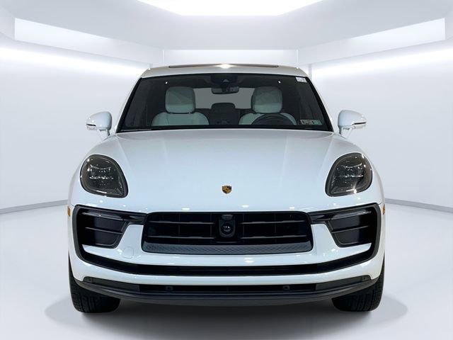 New 2026 Porsche Macan AWD/4WD image 2