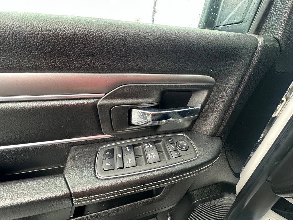Used 2023 RAM 1500 Warlock AWD/4WD image 15