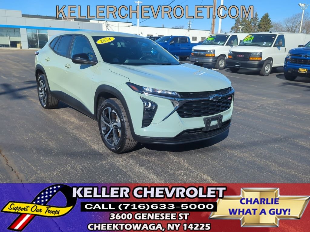 Certified 2024 Chevrolet Trax RS w/ Driver Confidence Package image 1