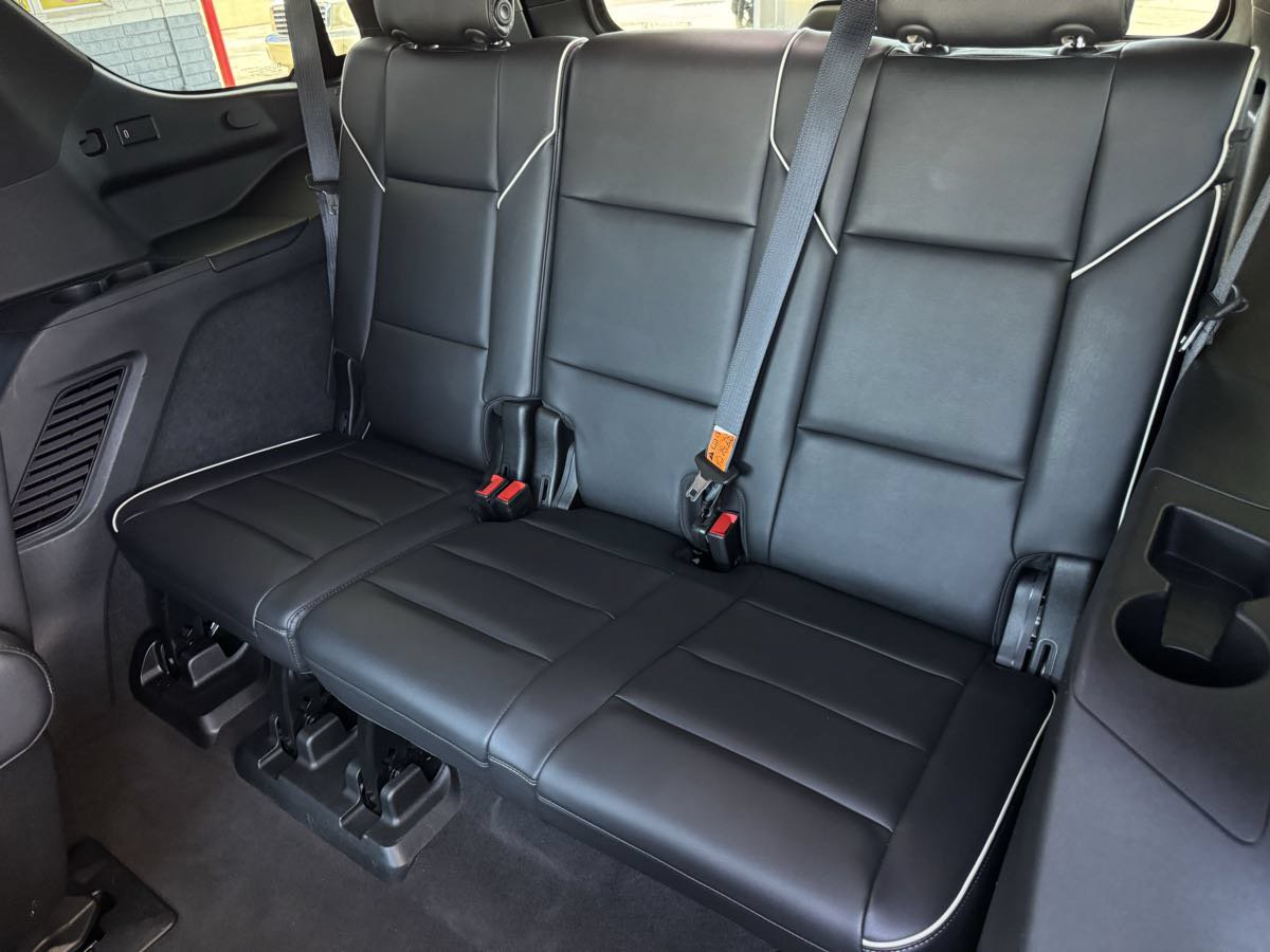 Used 2021 Cadillac Escalade Premium Luxury w/ Driver Assist Tech Package AWD/4WD image 22