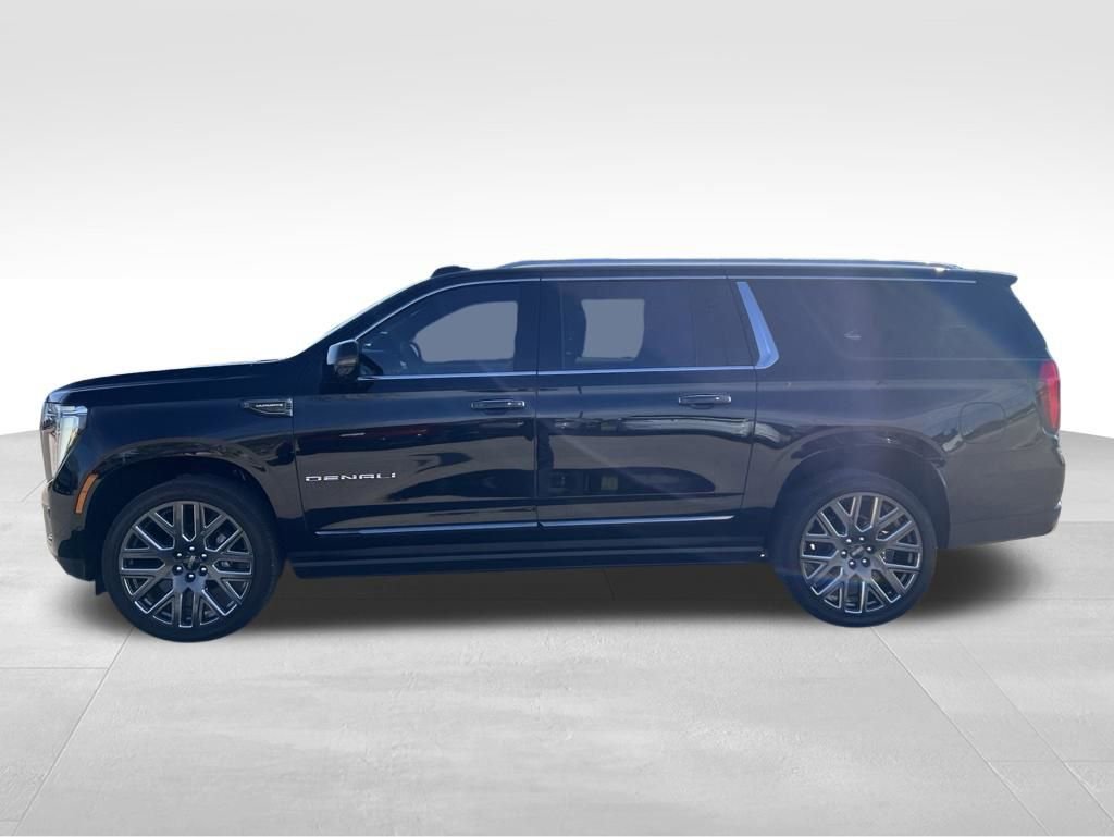 Used 2026 GMC Yukon XL Denali Ultimate AWD/4WD image 9