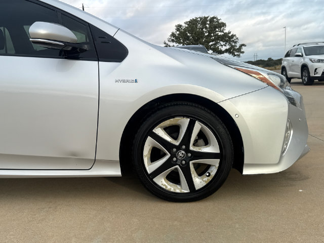 Used 2018 Toyota Prius Four Touring FWD image 4