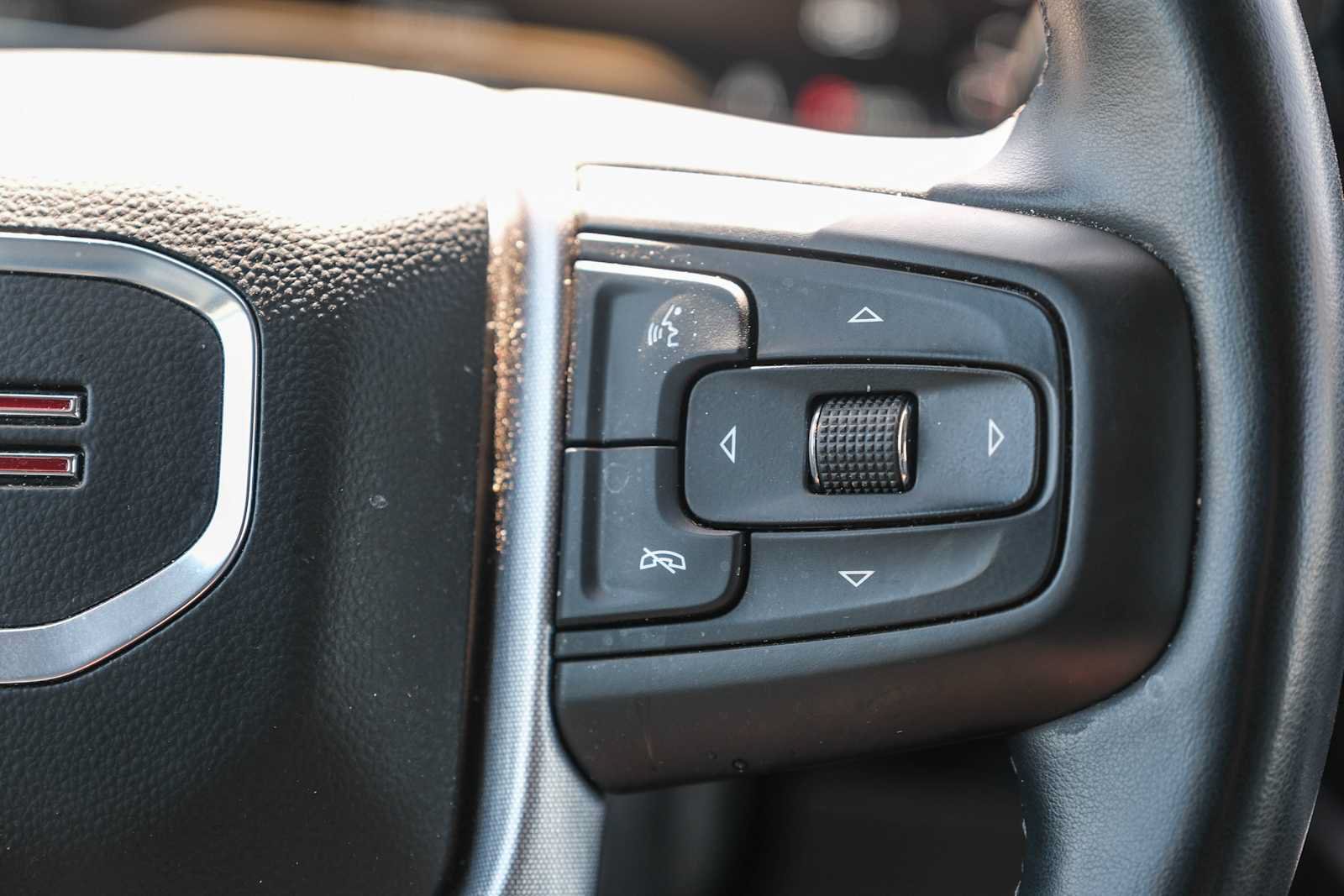 Used 2025 GMC Sierra 1500 SLT RWD image 18