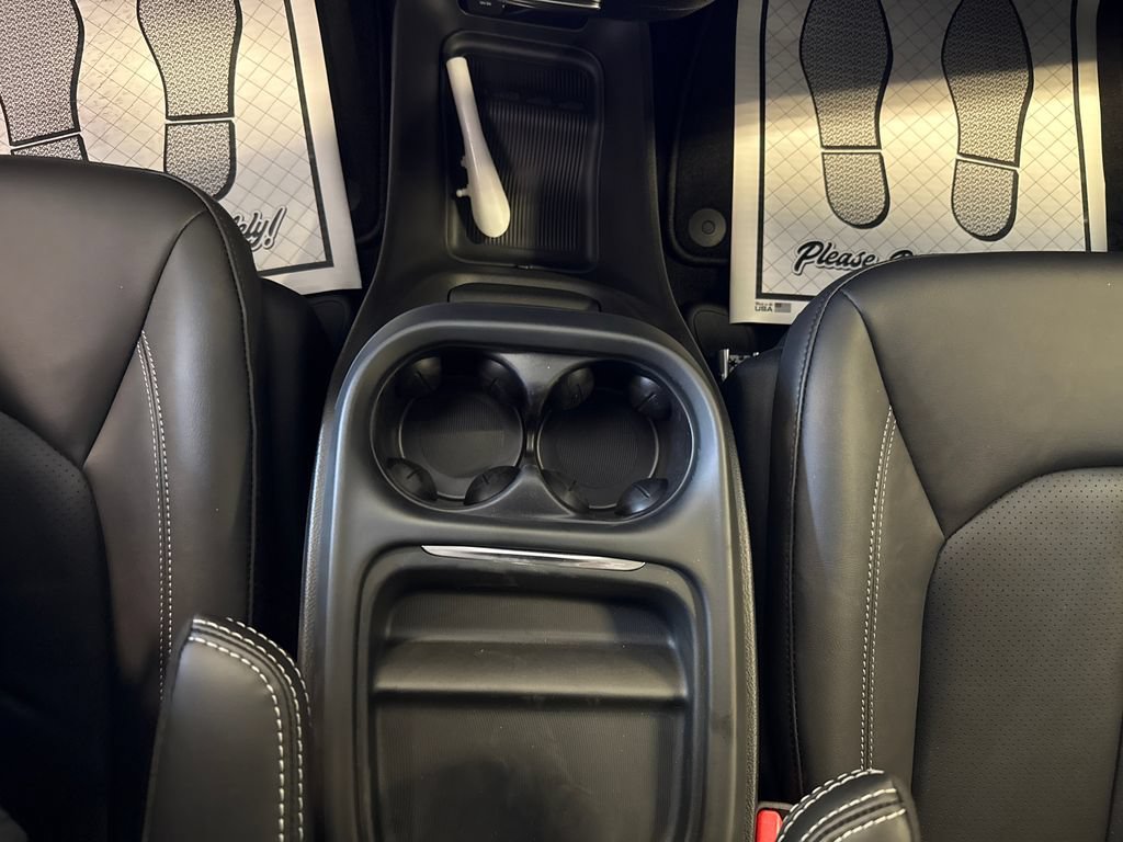 New 2027 Chrysler Pacifica Select FWD image 21