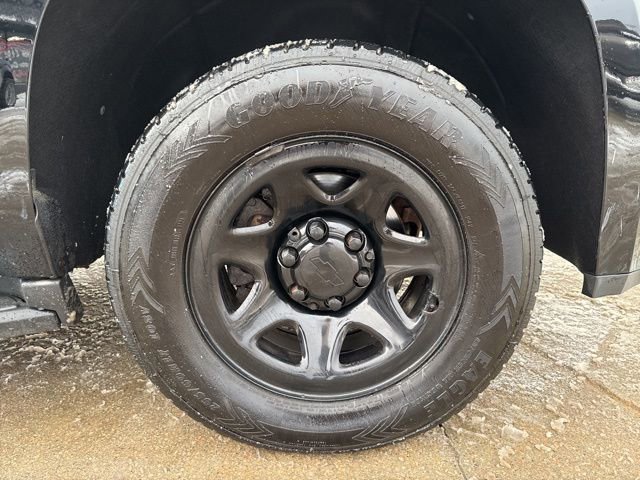 Used 2017 Chevrolet Tahoe 4WD w/ Remote Keyless Entry Package image 47